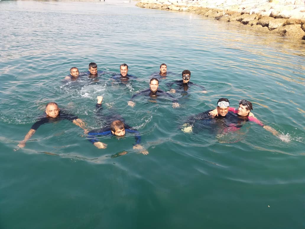 آموزش رایگان شنا در آموزشگاه غواصی اقیانوس